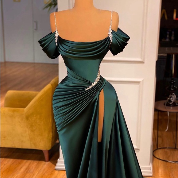 Custom Valdrin Sahiti - Picture 3 of 5